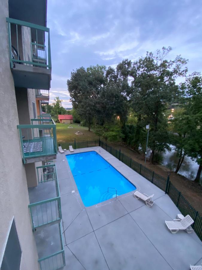 פיג'ן פורג' River Place Condos #304 2Bd מראה חיצוני תמונה